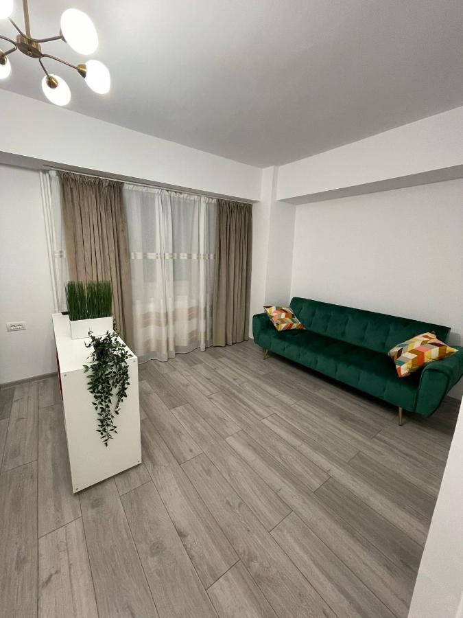 Garsoniera Spatioasa Mega Mall Бухарест Экстерьер фото